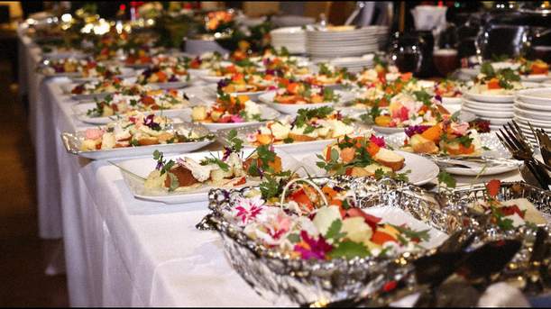 Profesionální catering na firemní akci